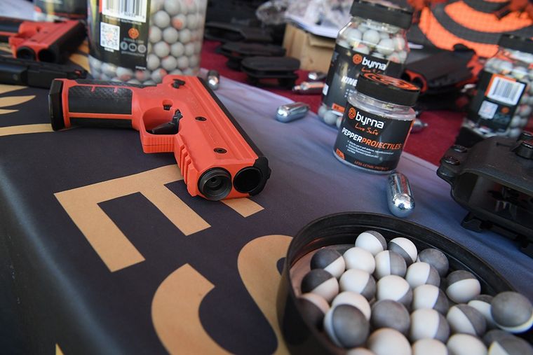 La Policía de Córdoba ya cuenta con 5.000 armas de letalidad reducida