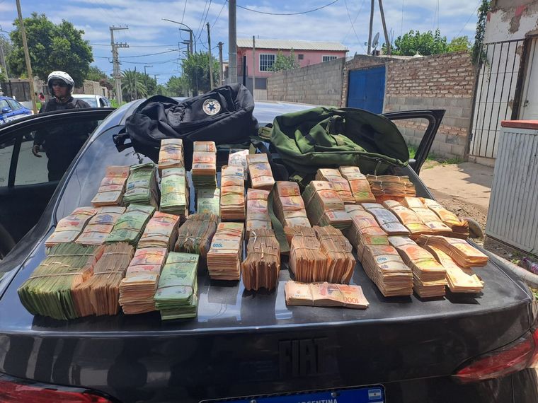 La Policía secuestró una suma millonaria. 