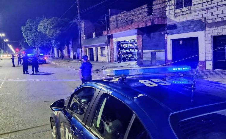 FOTO: Mataron a balazos a un hombre de 55 años en zona suroeste y dejaron una nota.