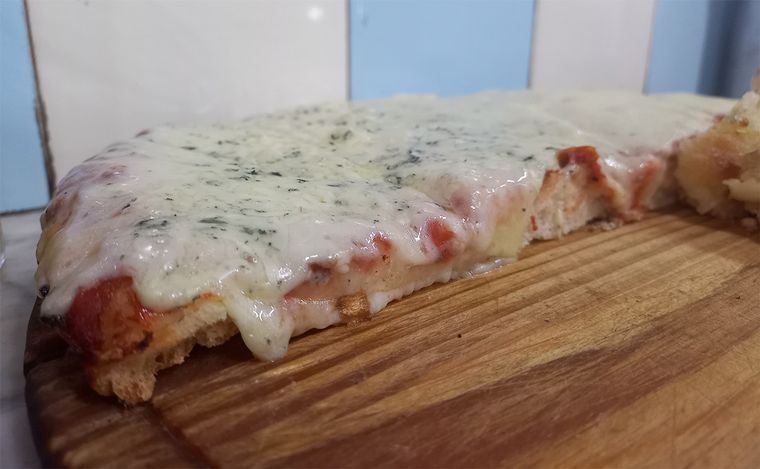Pizzería Yusepín: 90 años de tradición, sabor y pasión por la pizza en Santa Fe.