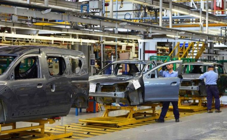 Retenciones: Industriales de Córdoba le plantearon su preocupación a Llaryora.