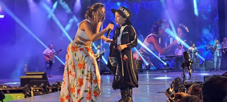 FOTO: Lautaro el nene que conmovió a Soledad y mostró su talento en Corrientes