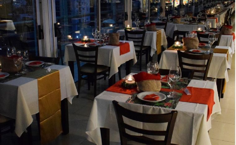 Piso 11 estrena su servicio de seis cubiertos.