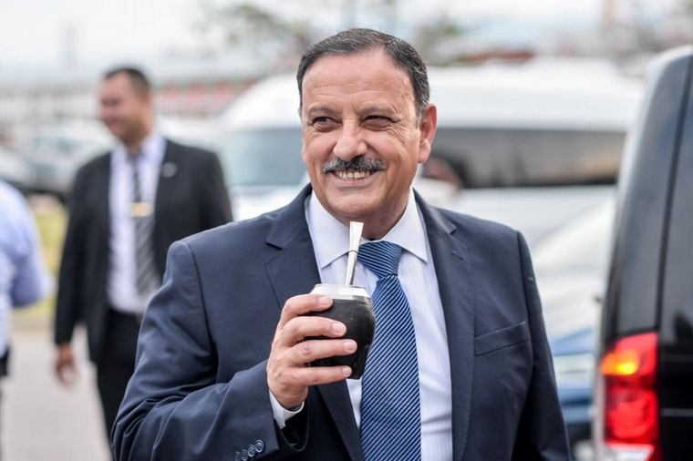 Ricardo Quintela pretende emitir hasta 22.500 millones de pesos en Bocade.