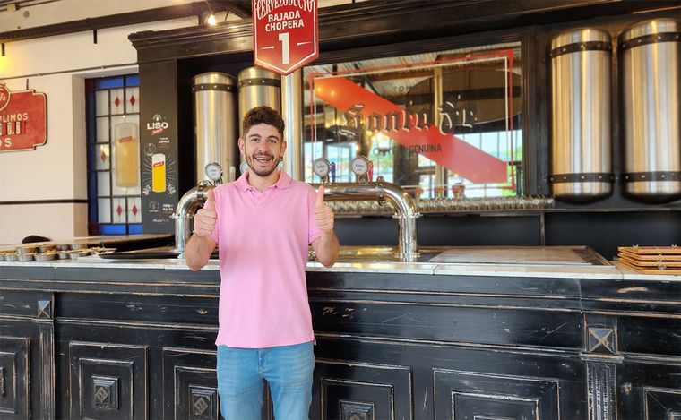 De la fábrica al vaso: el patio cervecero único donde fluye Santa Fe sin parar.