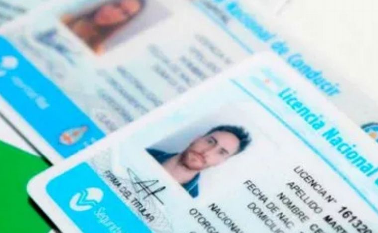 Roberto tendrá su licencia a partir de este jueves. 