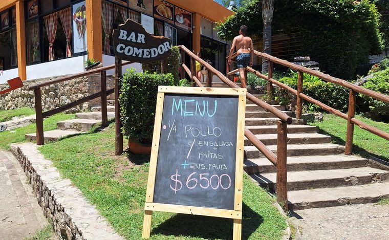 Complejo Tala Huasi, un camping ideal para relajarse y disfrutar al lado del río.