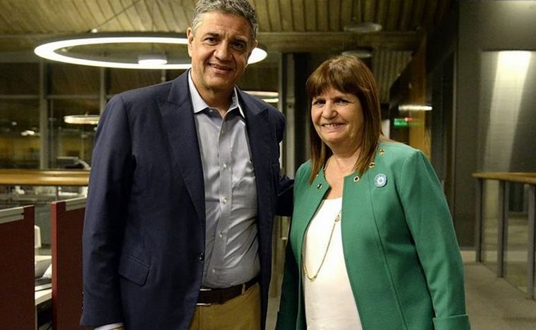 Macri junto a Bullrich: 