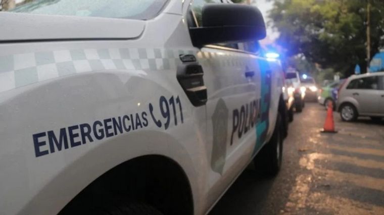 La policía encontró muerta a la nena y a su padre herido.