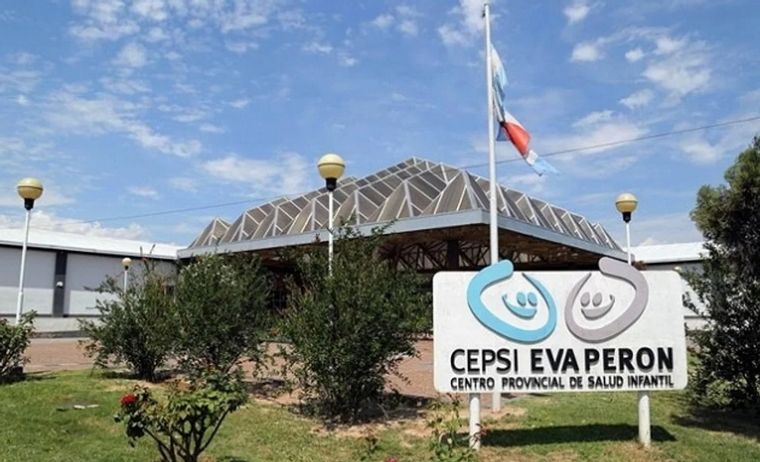 El pequeño está internado en terapia intensiva con quemaduras de grado 1 y 2.