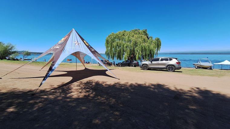 Viva la Radio transmite desde Villa Rumipal.