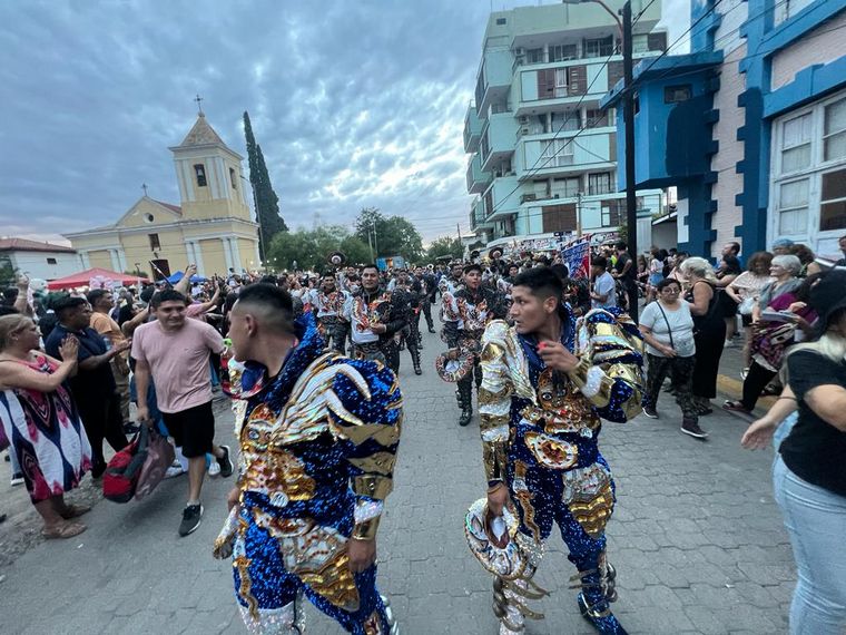 La primera luna coscoína. 