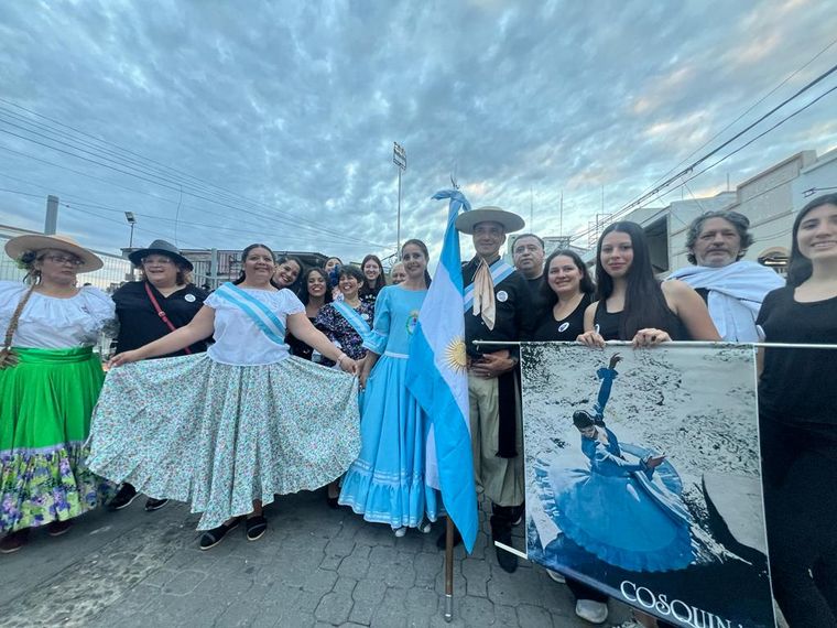 La primera luna coscoína. 