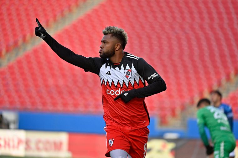 River venció a Pachuca en Dallas.