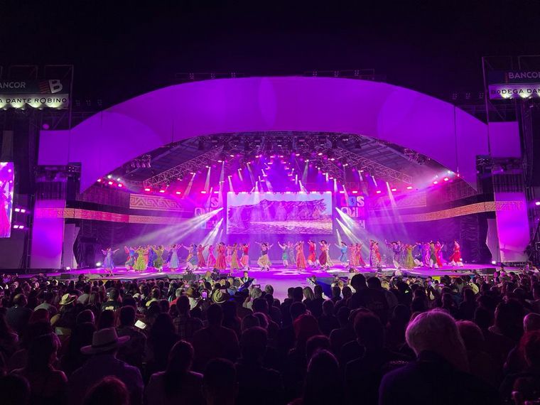 La primera luna coscoína. 