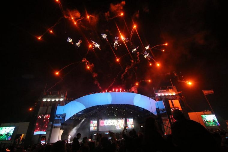 La primera luna coscoína. 