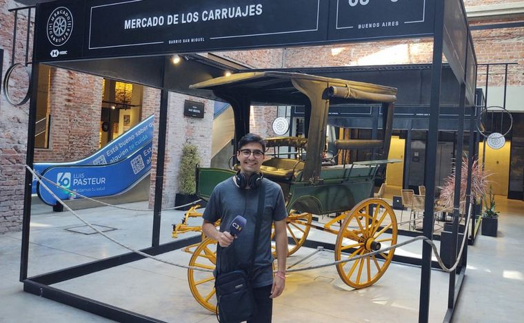 FOTO: Lucas Correa visitó el Mercado de los Carruajes en el marco del Operativo Verano. 
