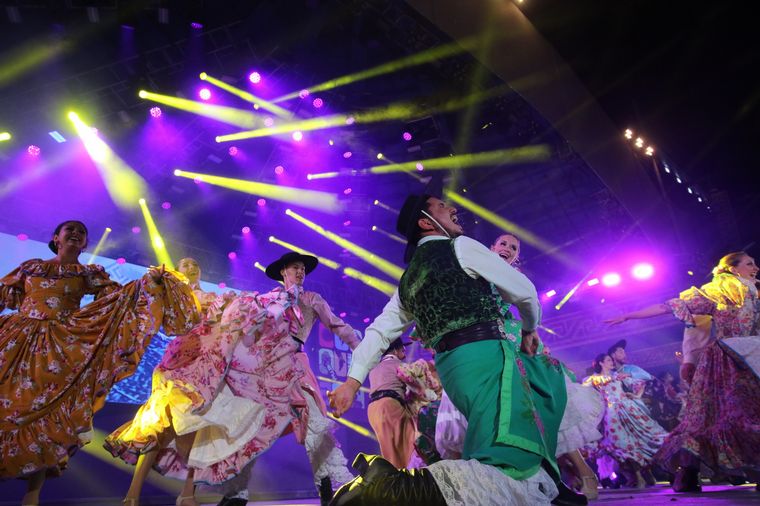 Imágenes de la tercera luna de Cosquín. 