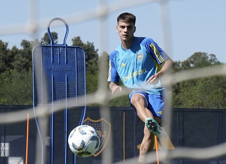 FOTO: Zenón ya entrena con Boca.