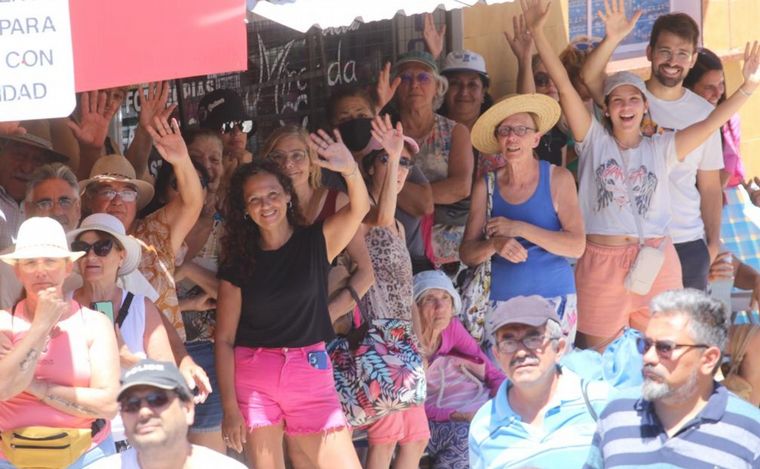 Todo el calor de la tradicional peña de la Munich en Cosquín.
