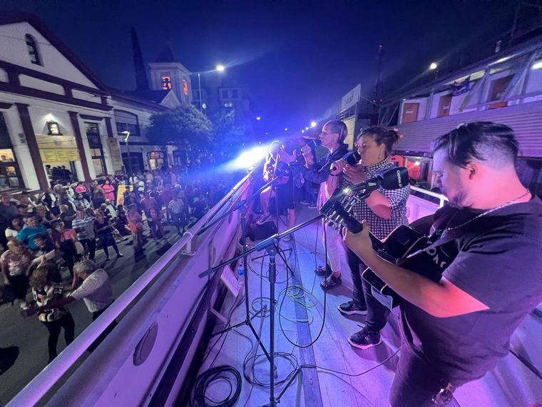 La cuarta luna del Festival de Folclore de Cosquín