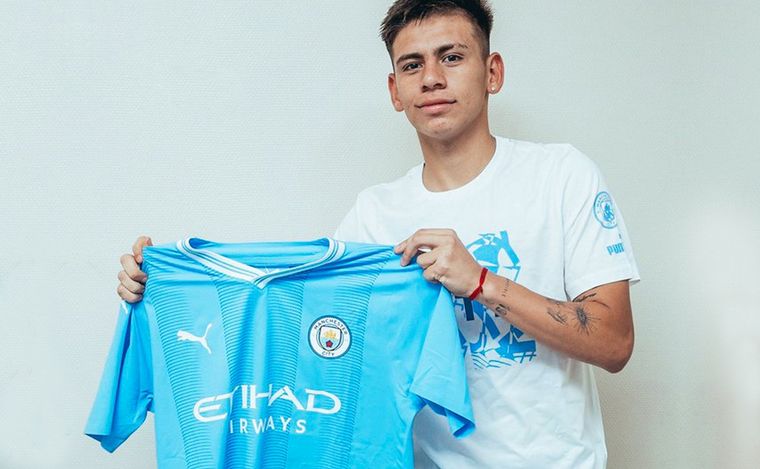 Manchester City oficializó el contrato con el 