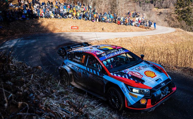 FOTO: Neuville y Hyundai dominan el Rally de Montecarlo a un día del final.