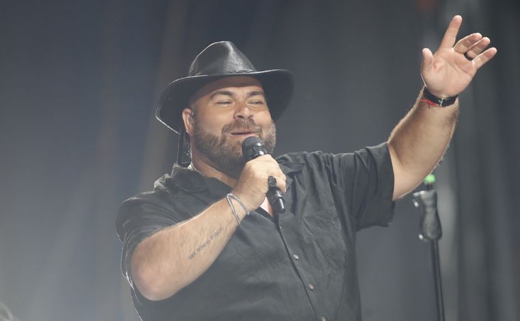 Juan Fuentes brilló en el cierre de Cosquín.