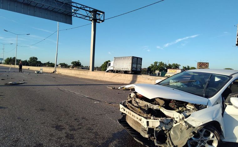 La Av. Circunvalación quedó cortada.