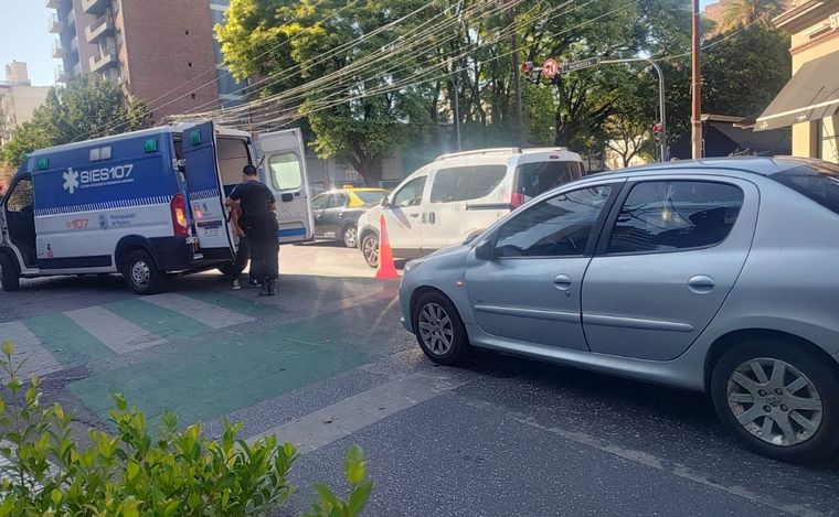 El choque se prudujo en la esquina de Francia y Mendoza.
