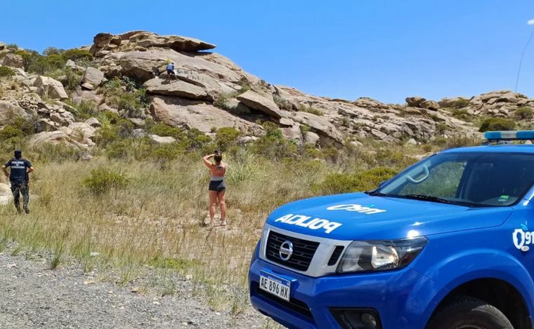 El turista sostuvo que desconocía la ley que prohibía pintar. 