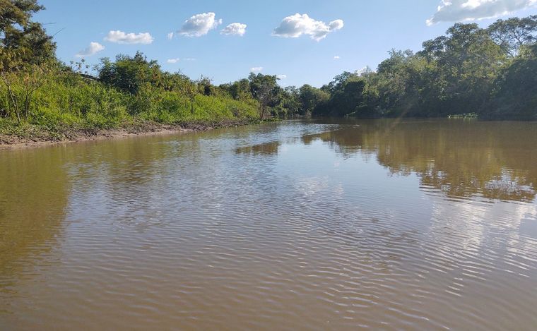 Travesía acuática y avistaje en el Jaaukanigás: aventuras en Villa Ocampo.