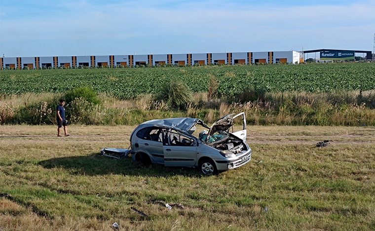 Impactante siniestro en autopista Rosario-Córdoba: dos heridos de gravedad.