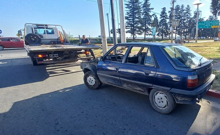 Policías agredidos en medio de un operativo en villa La Tela