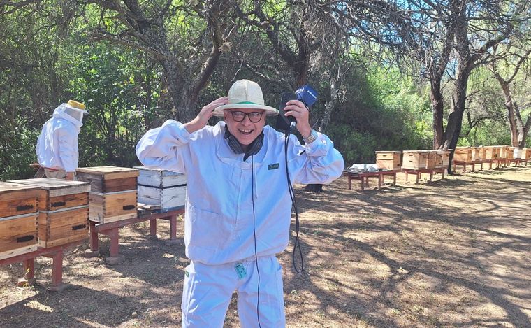 FOTO: La experiencia en carne propia de ser apicultor por un día en Villa de Soto.