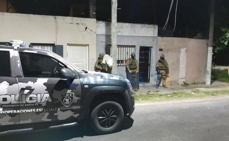 FOTO: Los allanamientos de la Tropa de Operaciones Especiales en busca de Víctor Almaraz.