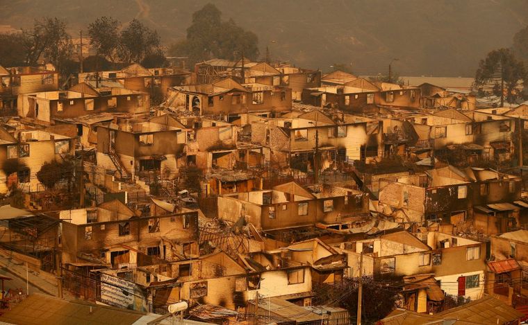 El paso devastador de los incendios en Chile. (Foto: NA)