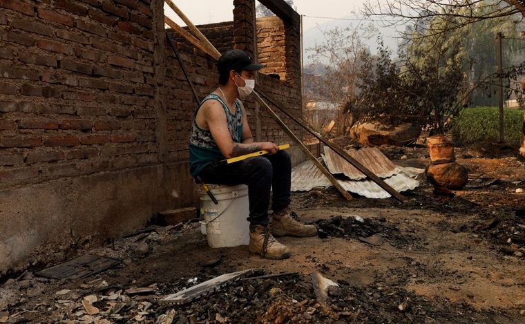 El paso devastador de los incendios en Chile. (Foto: NA)