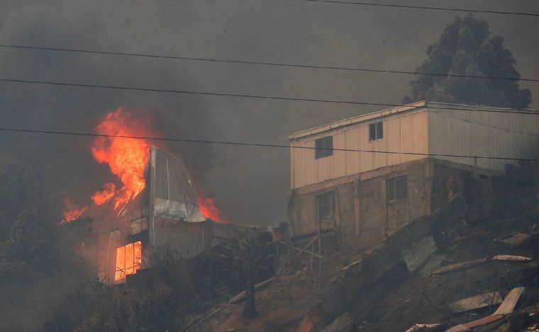 FOTO: El paso devastador de los incendios en Chile. (Foto: NA)