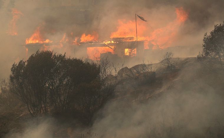 FOTO: El paso devastador de los incendios en Chile. (Foto: NA)