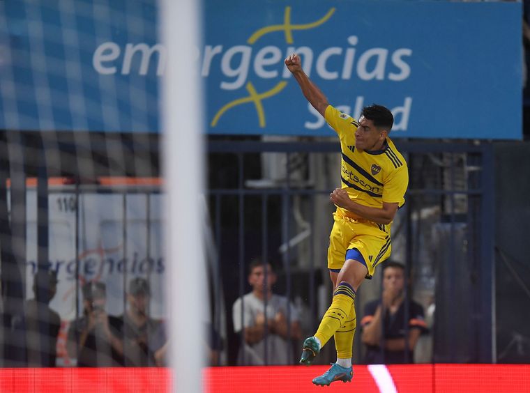 FOTO: Miguel Merentiel abrió el marcador para Boca.