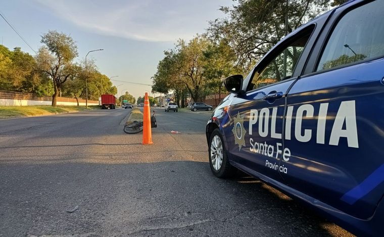 El ciclista fue derivado al Sanatorio Mapaci con pérdida del conocimiento. 