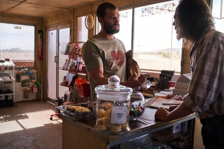 Jamie Dornan protagoniza una de las series que triunfan en Netflix.