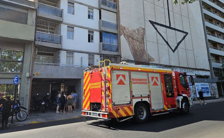 Un departamento se prendió fuego en Sarmiento al 1900.