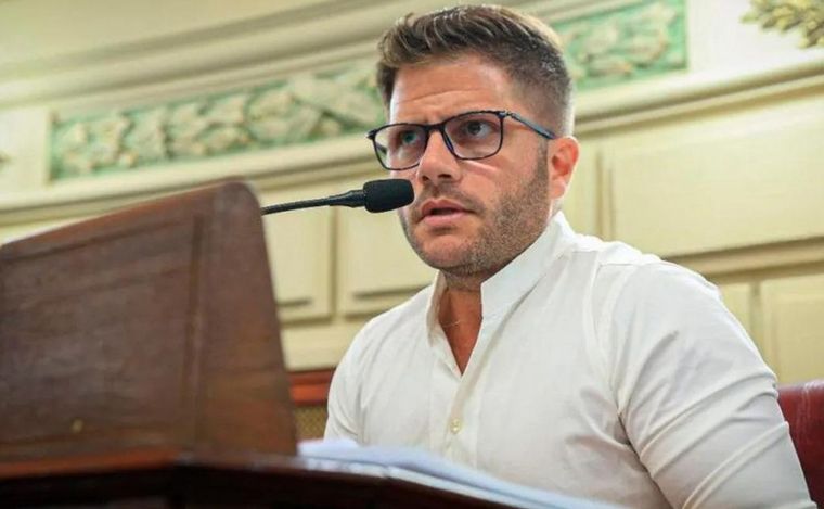 Juan Cruz Cándido defendió a Maximiliano Pullaro.