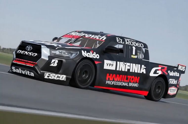 Werner en su Hilux estrena el "1" de Campeón