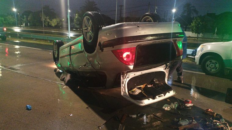 Un impactante choque se produjo sobre Circunvalación en Córdoba.