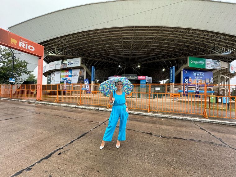 Agustina Vivanco conduce 