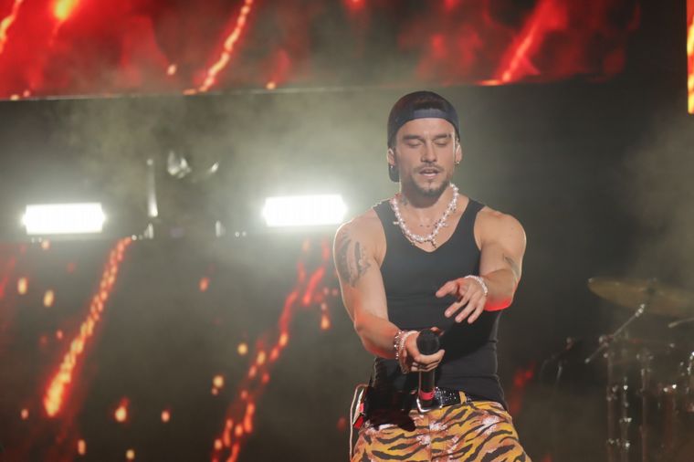 MYA en la primera noche del Festival Internacional de Peñas de Villa María.