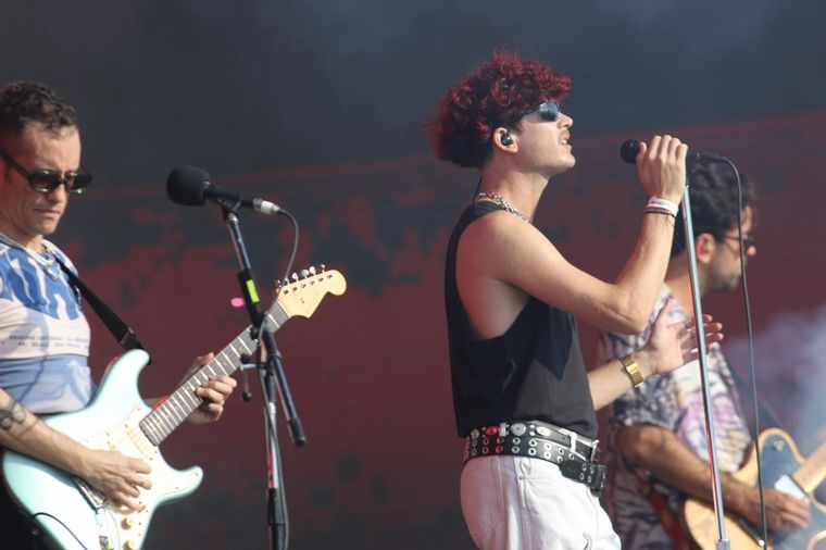 Bandalos Chinos hizo bailar al público.